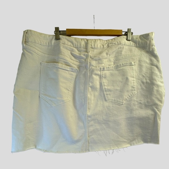Old Navy Women’s Jean Skirt 22 White Mini - Picture 7 of 10